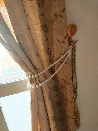 این نمونه به گل میخ وصل میشه