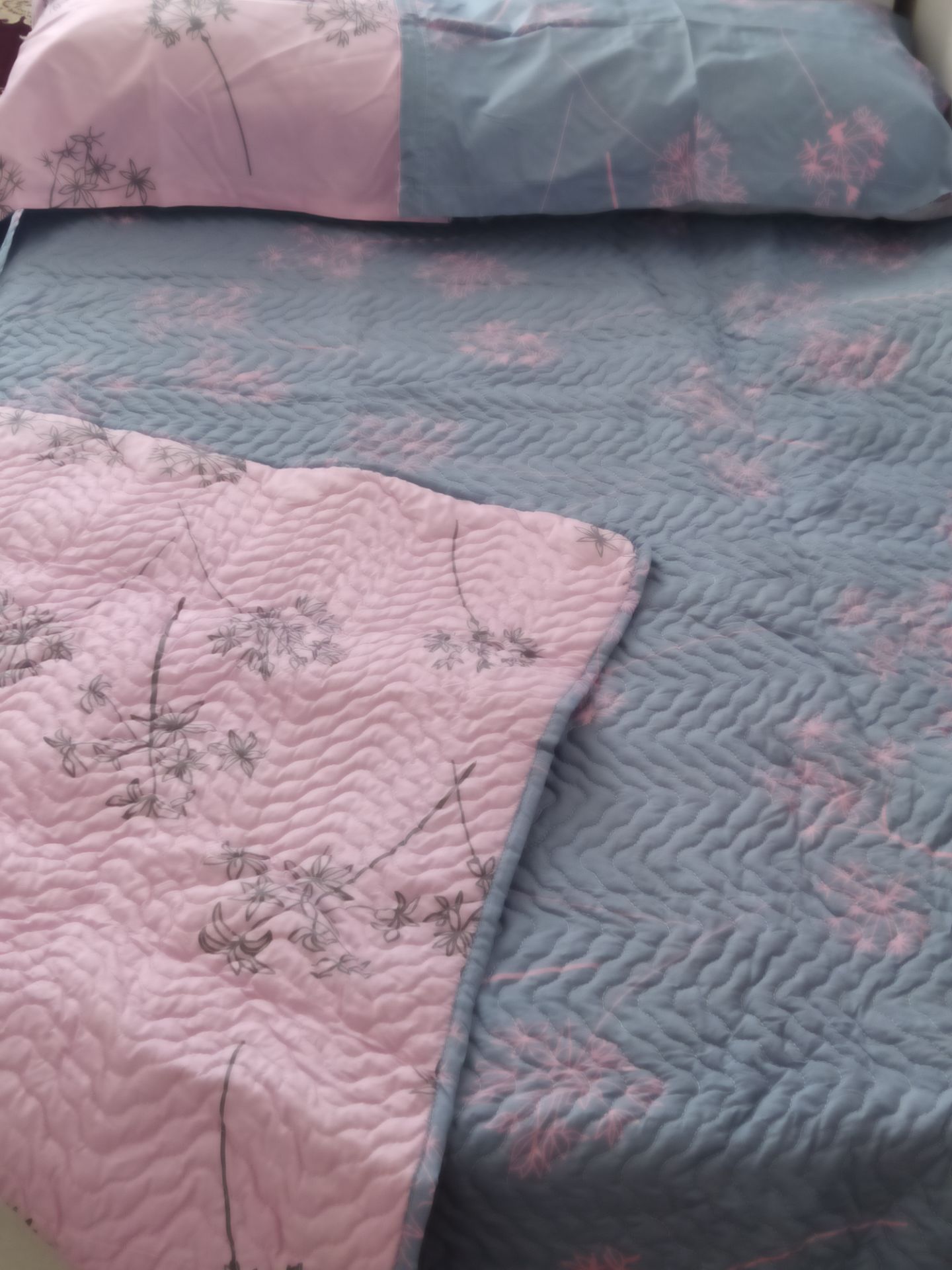 طرح روی دیگه ی روتختی پنبه دوزی ۳تکه