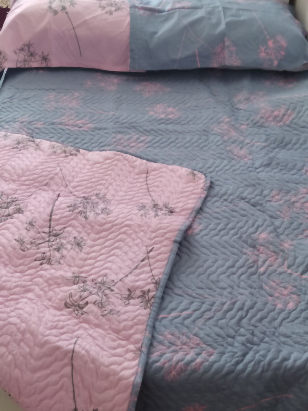 طرح روی دیگه ی روتختی پنبه دوزی ۳تکه