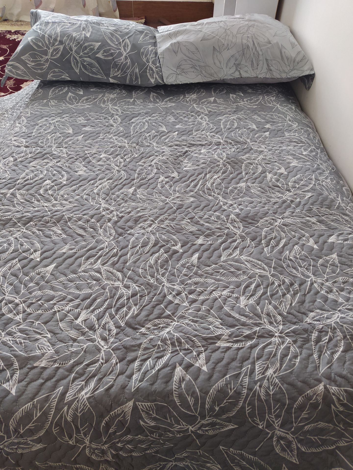 روتختی پنبه دوزی دورو طرح برگ رنگ طوسی ۳تکه