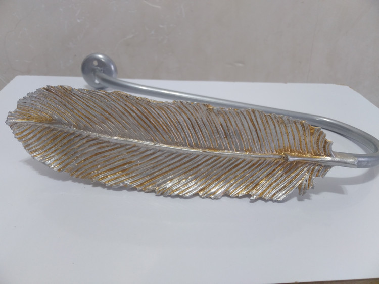 گلمیخ پرده عصایی طرح پرقو جنس فلزو رزین