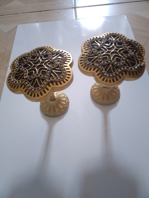 گل میخ پرده طرح سلطنتی جنس پلیمری پایه فلزی